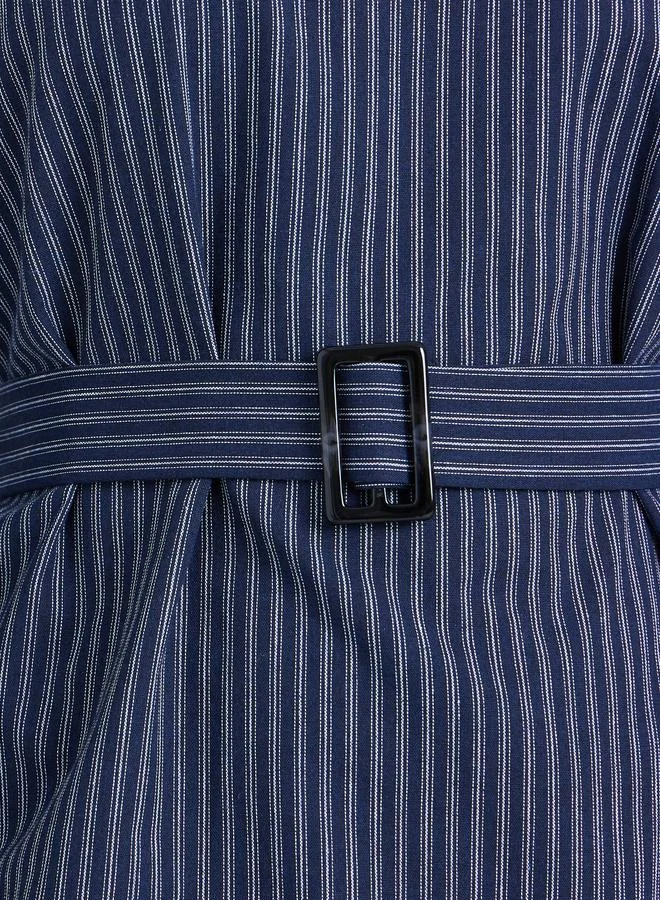 ستايلي طقم منسق من بنطال وبلوزة مخططة بياقة قائمة مع حزام